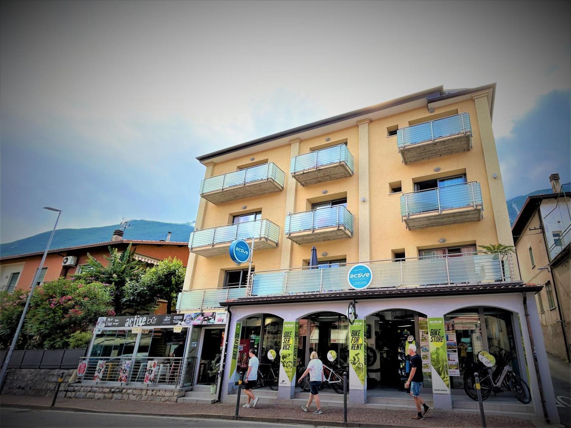 嘉德萨那艾克提伍公寓酒店 马尔切西内 外观 照片